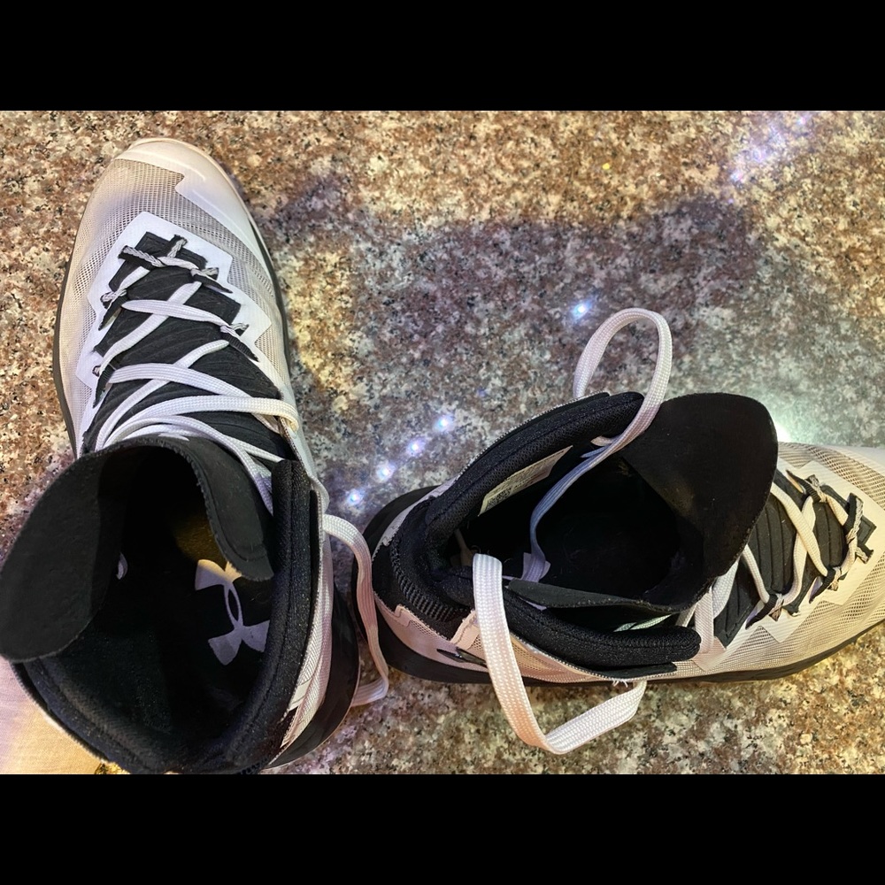 Sneakers Under Armour View 2